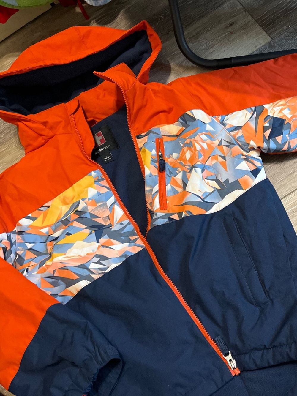 New w/o tags-SwissTech Boys Colorblock Hooded Jacket-Navy & Orange-Size L 10/12